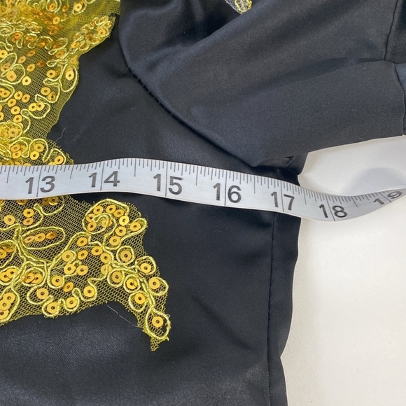 Elegant Black and Gold Women's Dress - Picture 9 of 10